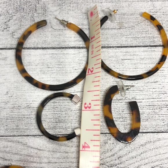 Curated bundle lot 4 faux tortoise shell earrings LrL and more - Picture 8 of 8